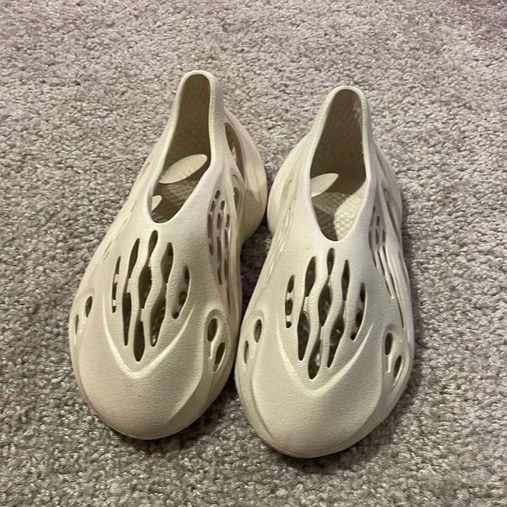 Yeezy Foam Runers